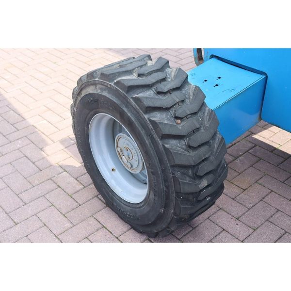 JLG Heavy Equipment Parts AWP Tyre 12-16.5 Foam Filled Tire 1271440GT 1271441GT for Genie S40 S45 Boom Lifts